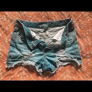 Universal Thread Shorts